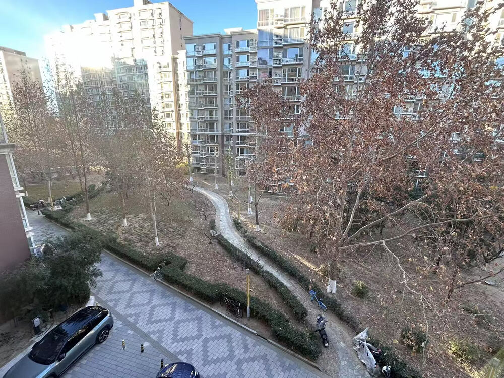 颐源居小区16号楼4层2单元401号