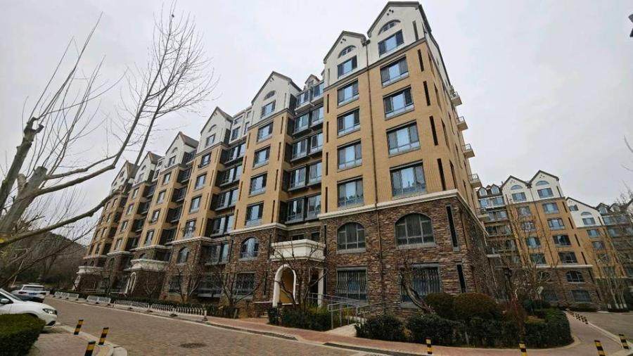 顶秀美泉小镇C区21号楼2层3单元202号