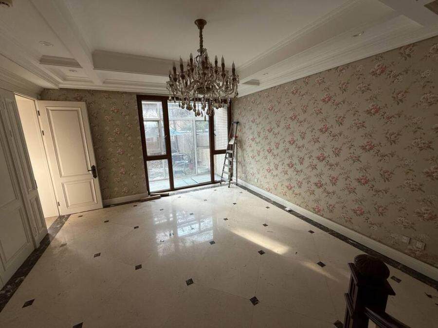 中间建筑三区7号楼2层3单元