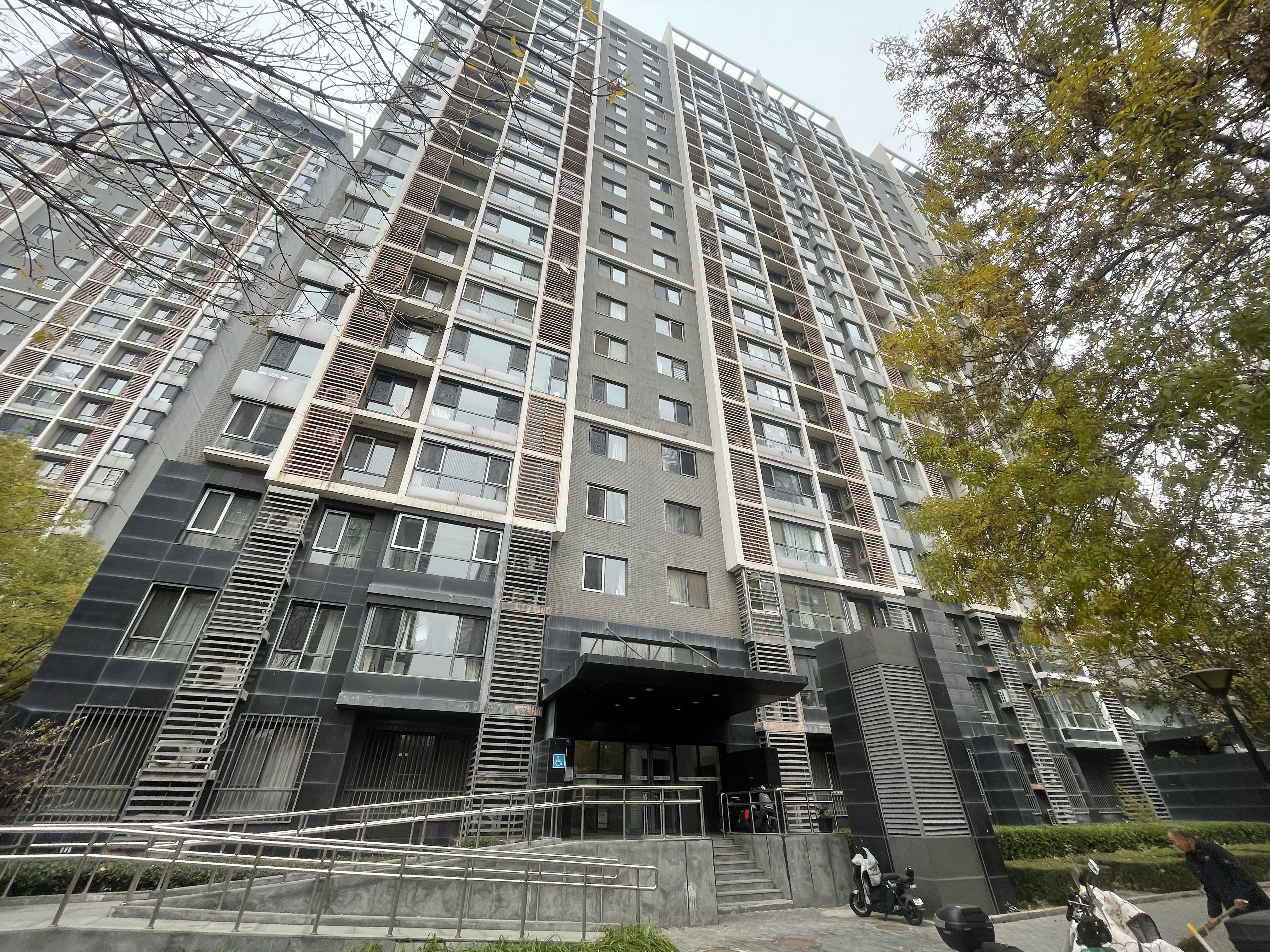 国风上观626号楼9层2单元901号