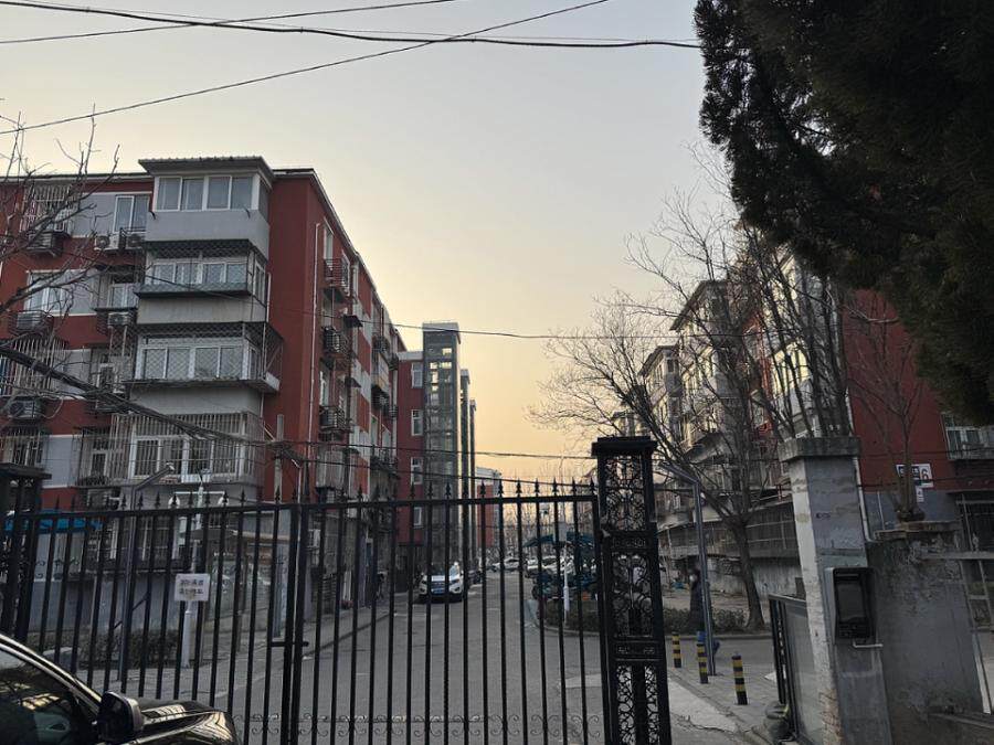 宏丰西路11号院2号楼3单元402号（62.4㎡）