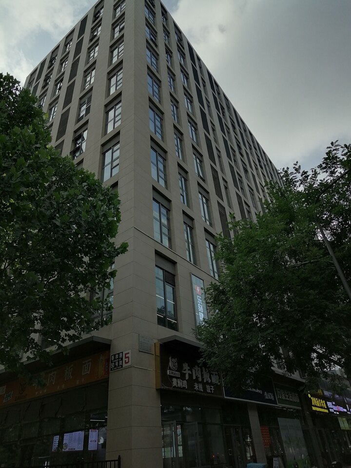 北京大兴春和路50号院5号楼办公商业9层918办公用房