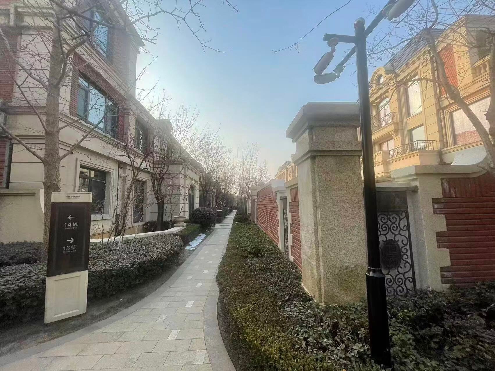 裕庆路18号院17幢-1层097、098号车位