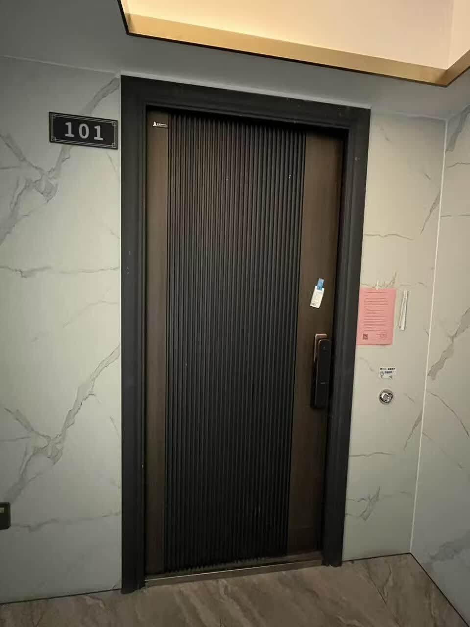 曹园逸家 8号楼1层1单元101号