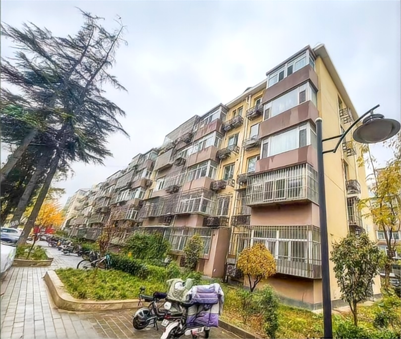 复兴路61号院 2号楼42门403号