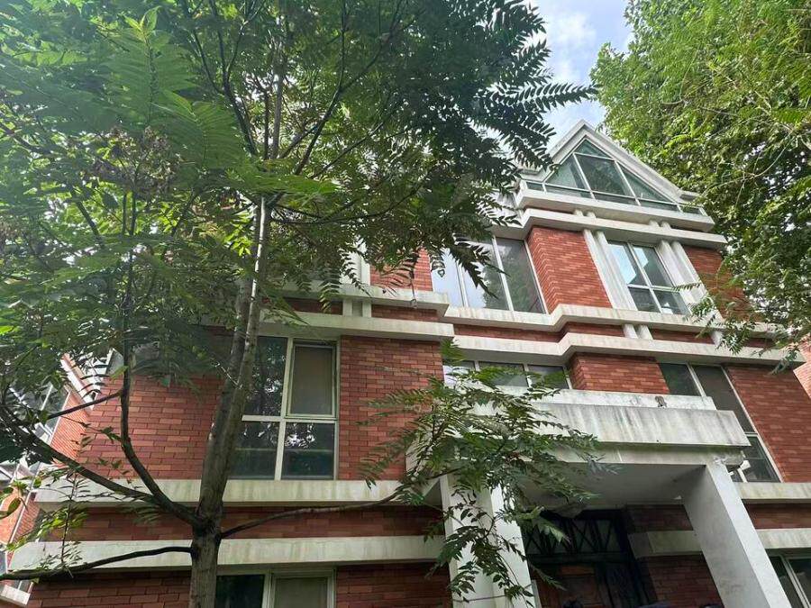 北苑路108号B05号楼-1至3层公寓房地产
