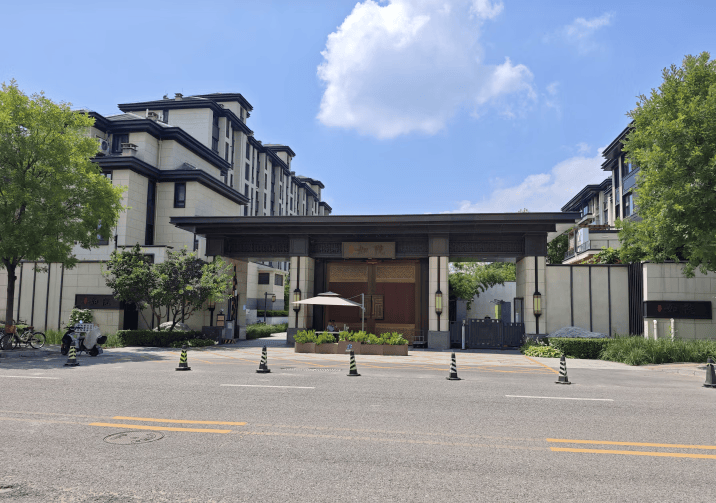 住总如院 25号楼22单元201号